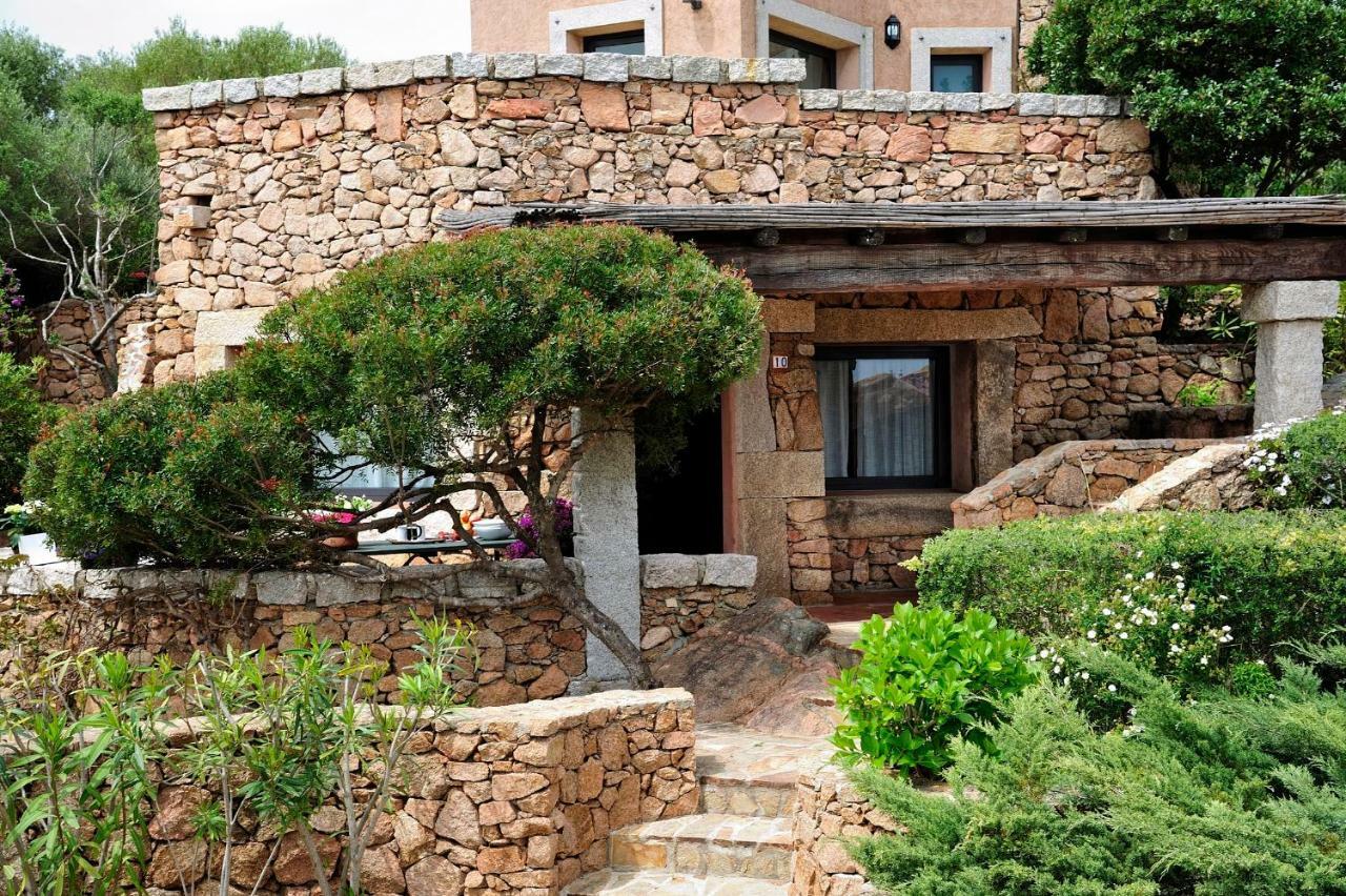 Residence L'Ea Di Lavru - Appartamenti Mono-Bilo-Trilocali Porto San Paolo  Ngoại thất bức ảnh