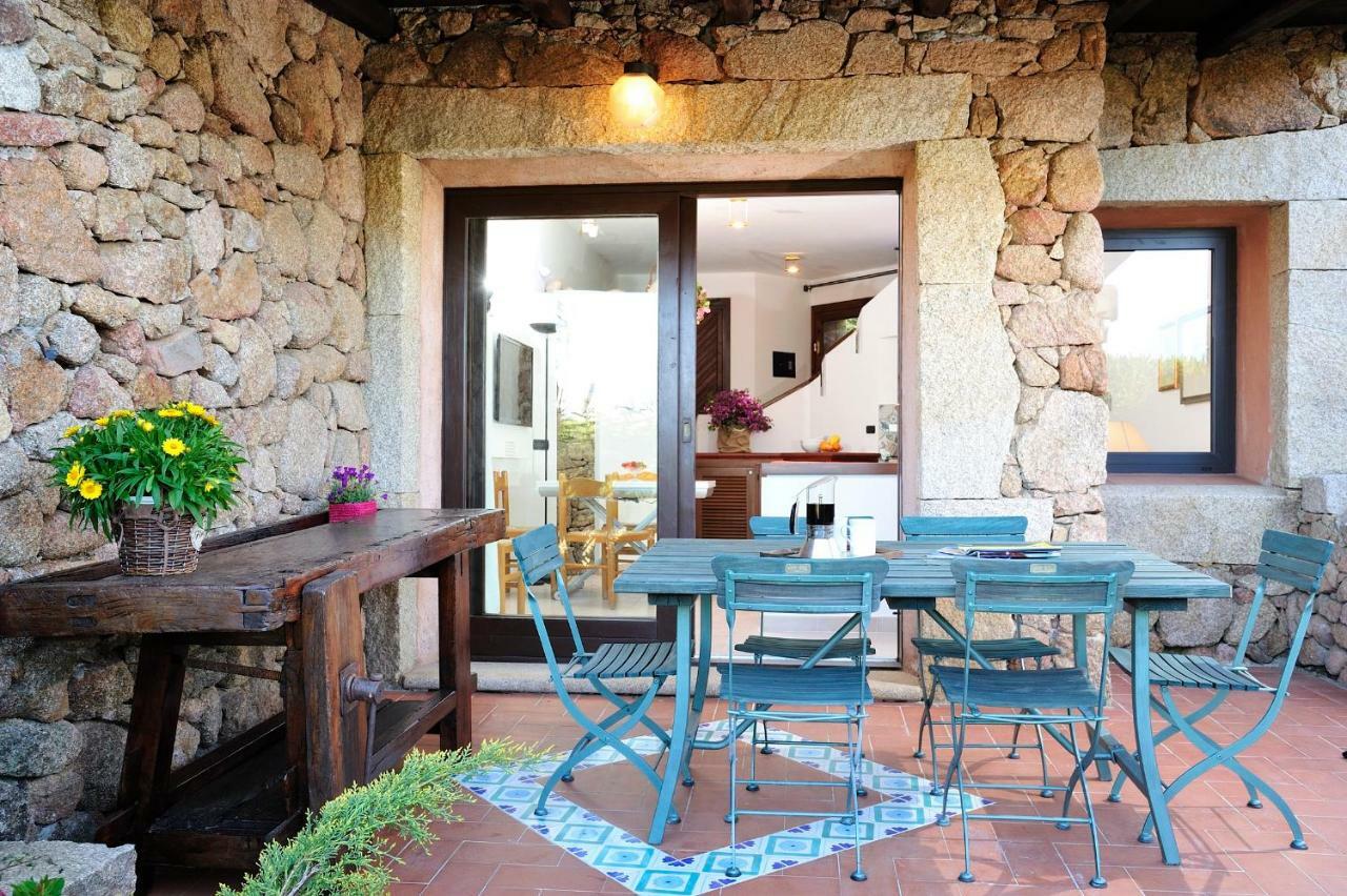 Residence L'Ea Di Lavru - Appartamenti Mono-Bilo-Trilocali Porto San Paolo  Ngoại thất bức ảnh