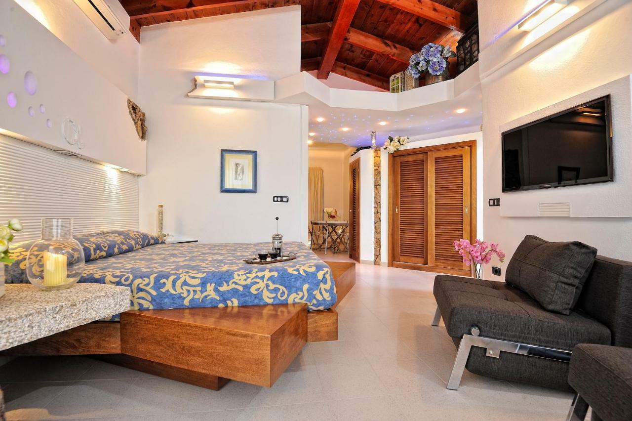 Residence L'Ea Di Lavru - Appartamenti Mono-Bilo-Trilocali Porto San Paolo  Ngoại thất bức ảnh