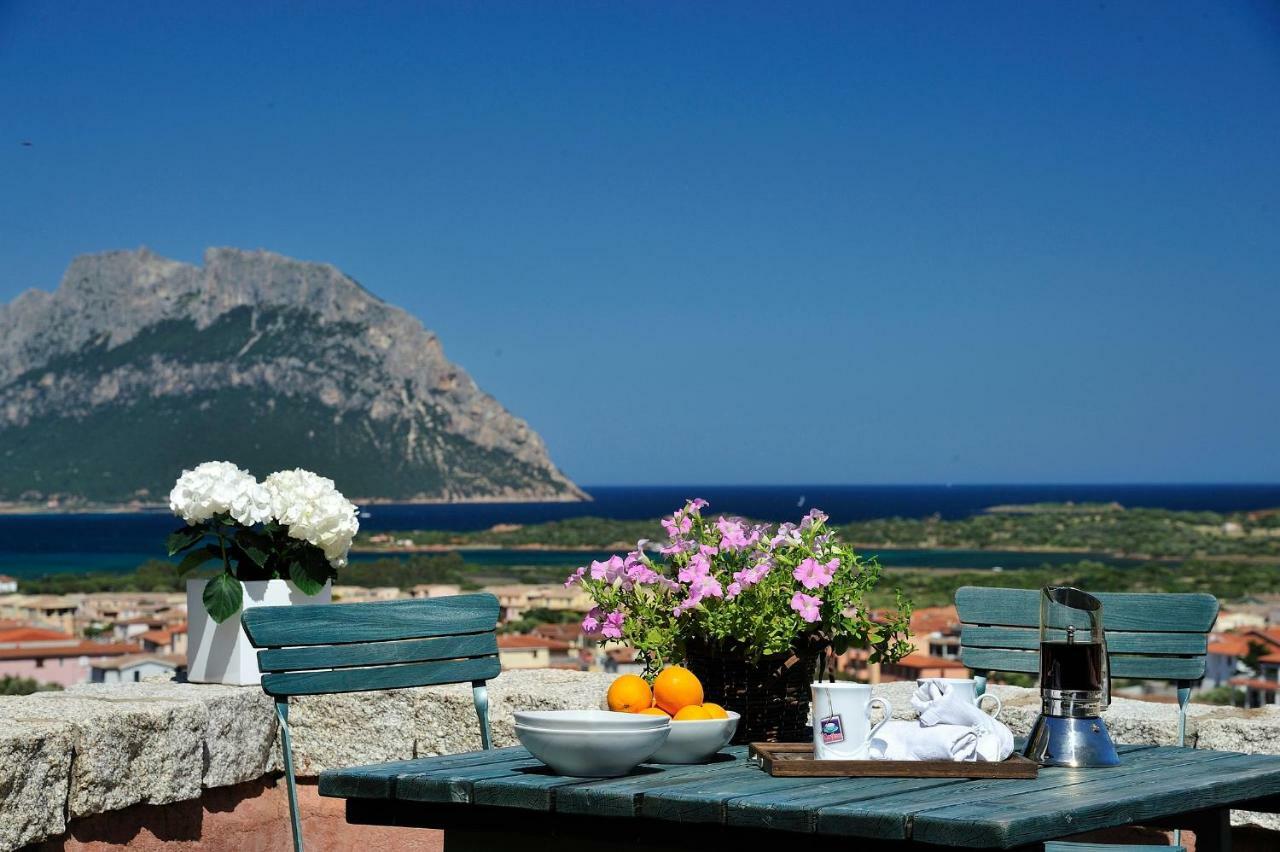 Residence L'Ea Di Lavru - Appartamenti Mono-Bilo-Trilocali Porto San Paolo  Ngoại thất bức ảnh