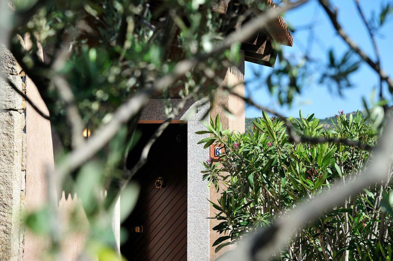 Residence L'Ea Di Lavru - Appartamenti Mono-Bilo-Trilocali Porto San Paolo  Ngoại thất bức ảnh